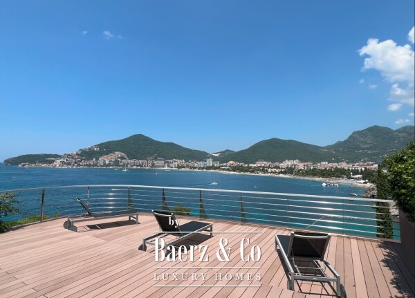 photo 1 Luxury Apartment in a 5* Hotel in Budva near the Sea