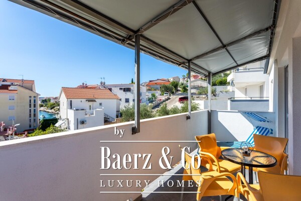 photo 9 Čiovo, Okrug Gornji, furnished house with four apartments and outdoor kitchen, 3rd row from the sea