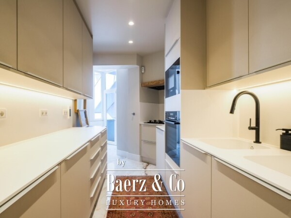 photo 27 Lapa | Exclusive 2 Bedroom Apartment with 2 Suites and 3 Living Rooms