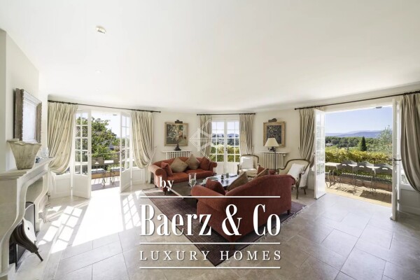 photo 5 Charming Provençal Villa with Panoramic Views