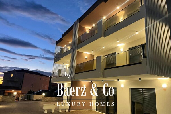 photo 1 Promajna, luxurious semi-detached house with a sea view, close to the center and the beach