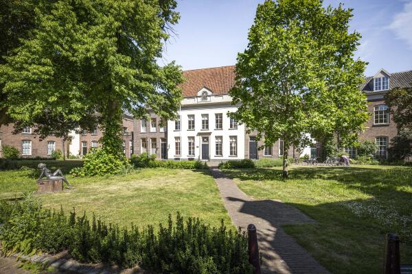 photo 65 Zaadmarkt 93