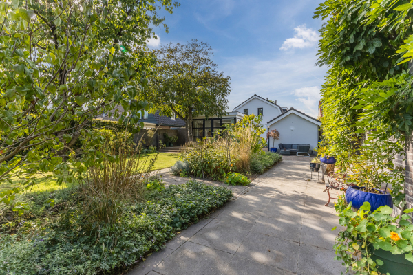 photo 40 Burgemeester Buskensstraat 14