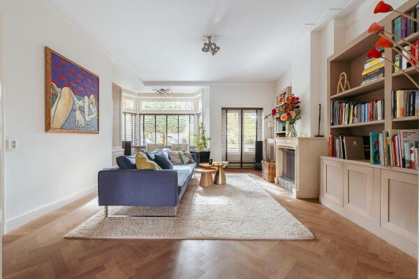 photo 6 Diepenbrockstraat 22