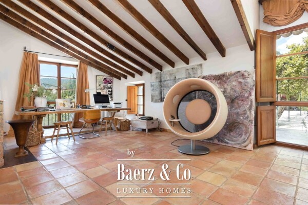 photo 28 Historic and Noble Royal Mansion with 2 Guest Villas