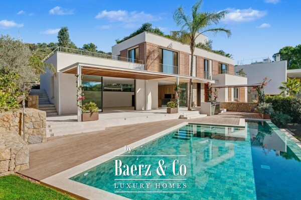 photo 1 Newly built villa ready to move into in Sant Elm