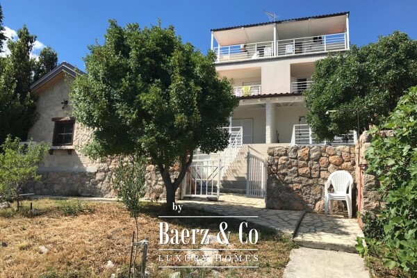 photo 12 Karlobag, Cesarica, House with 6 Apartments, First Row to the Sea