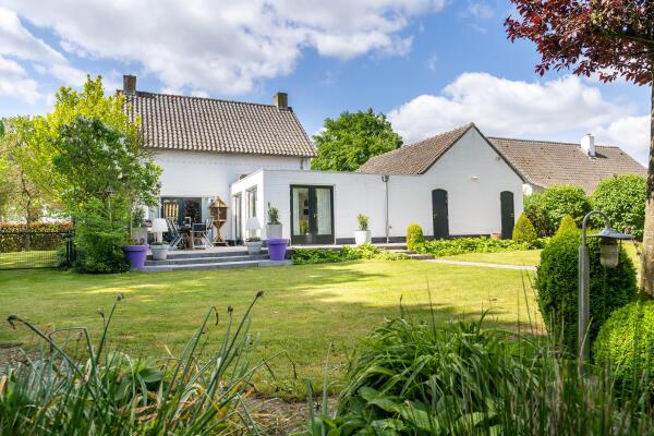 photo 66 Kapelstraat 12 14