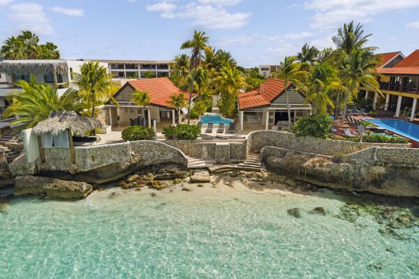 photo 2 EEG Boulevard 30