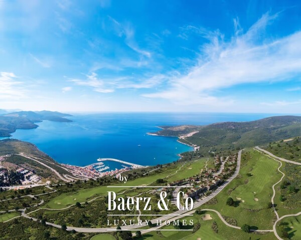 photo 2 Beautiful Golf Villa with a Panoramic Sea View in Montenegro