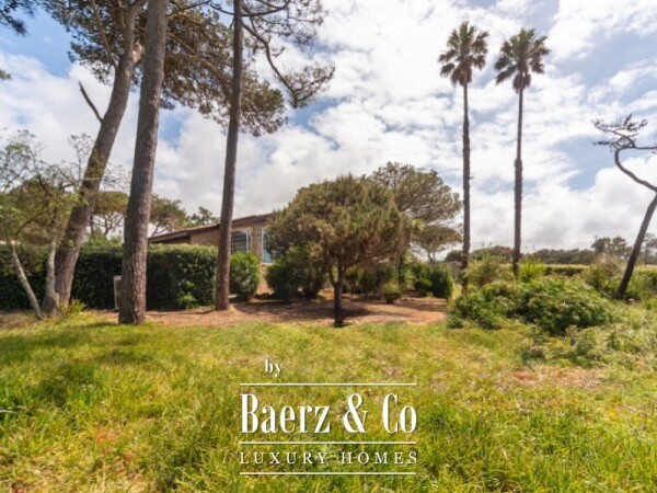 photo 3 Single storey 3 bedroom villa with swimming pool, tennis court and plot of 5,320 sqm in Fontanelas, Sintra
