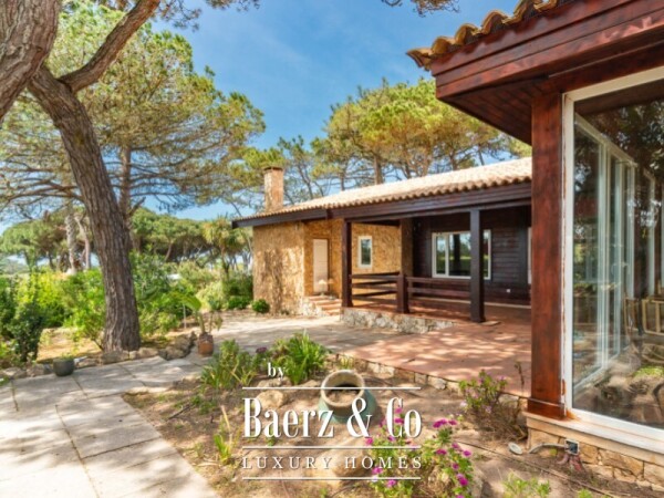 photo 7 Single storey 3 bedroom villa with swimming pool, tennis court and plot of 5,320 sqm in Fontanelas, Sintra