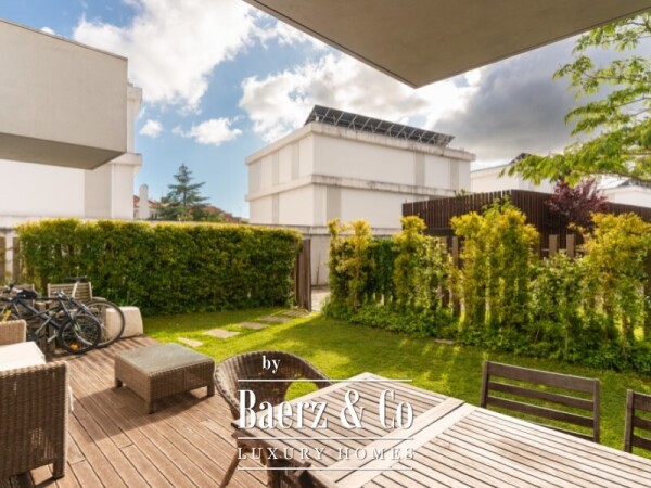 photo 10 Luxury 2 Bedroom Apartment with Private Garden in Restelo, inserted in a condominium of excellence