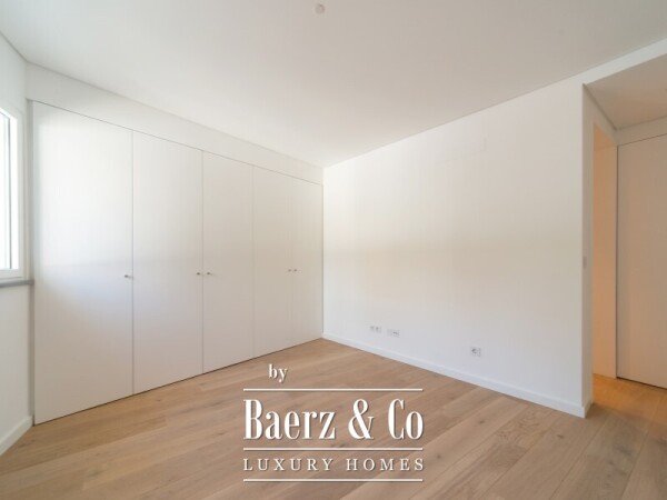 photo 17 House T4 +1 in Monte Estoril