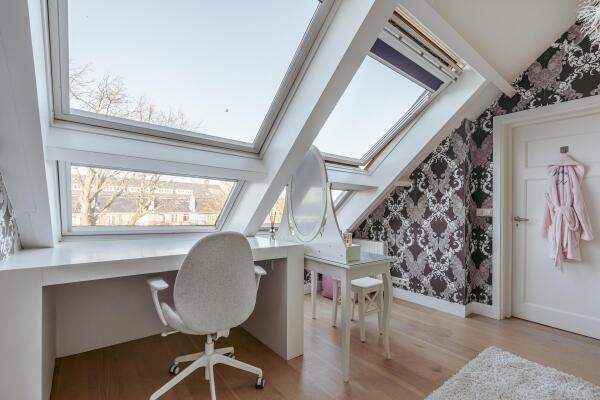 photo 53 Diepenbrockstraat 18