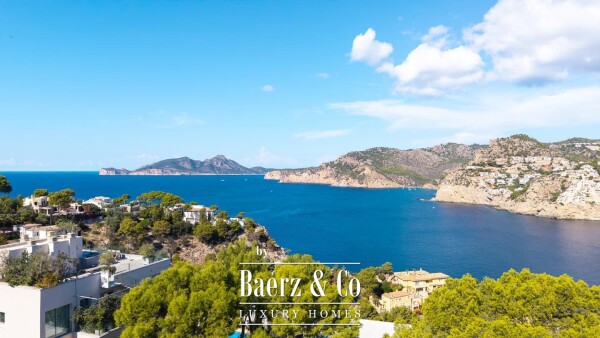 photo 1 Mediterranean Villa with breathtaking sea views on La Mola