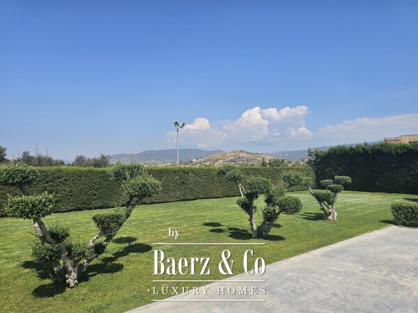 photo 6 330 sq.m. Designer Villa on 2,200 sq.m. Plot with Privacy, Views & Investment Appeal