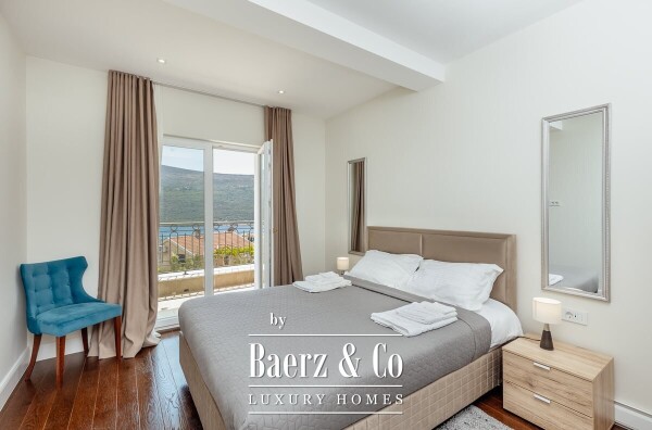 photo 22 Sea View Penthouse in a Luxury Complex near the Marina