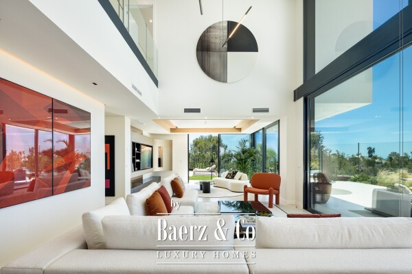 photo 10 Villa - Marbella East - Ref: 8731