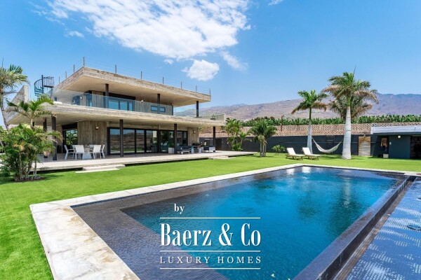 photo 9 Exceptional luxury villa in Adeje