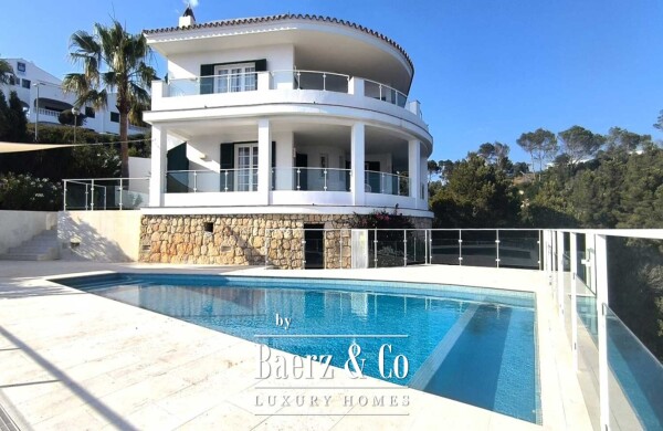 photo 2 EXCLUSIVE MEDITERRANEAN VILLA WITH HEATED SWIMMING POOL, TOURIST LICENCE AND SPECTACULAR SEA VIEWS IN SANTO TOMÁS, MENORCA