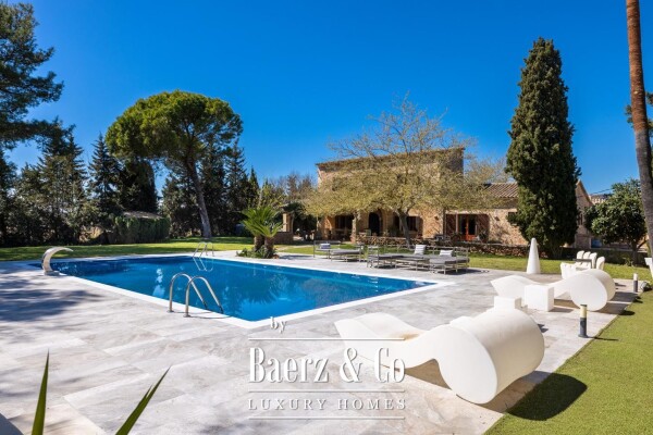 photo 1 Wine estate with holiday rental licence in Binissalem
