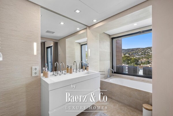 photo 16 Luxury Apartment with Sea Views in Portals Nous