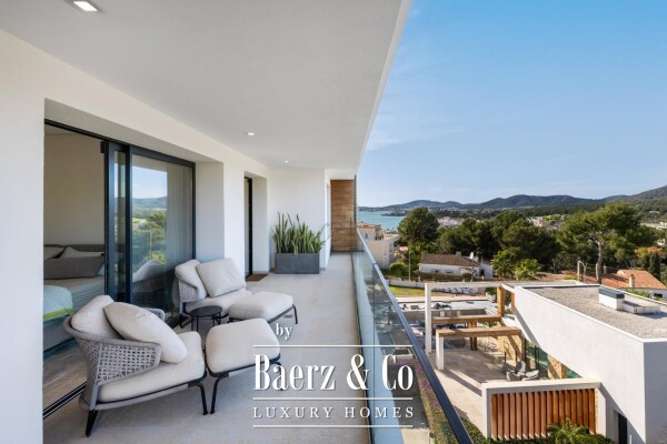 photo 23 Luxury Apartment with Sea Views in Portals Nous